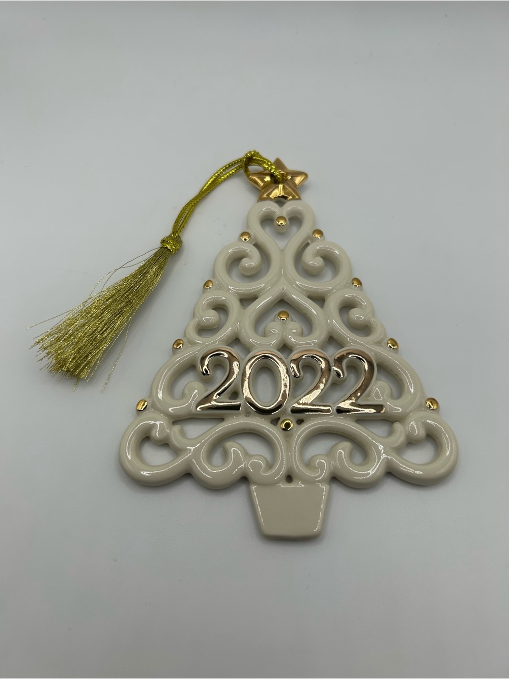 NEW Lenox 2022 Ceramic Tree Ornament with Gold Accents - Picture 2 of 5